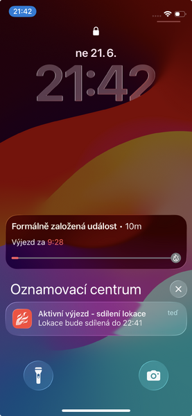 Soubor:MA2 Sdileni Polohy Lockscreen iOS.png